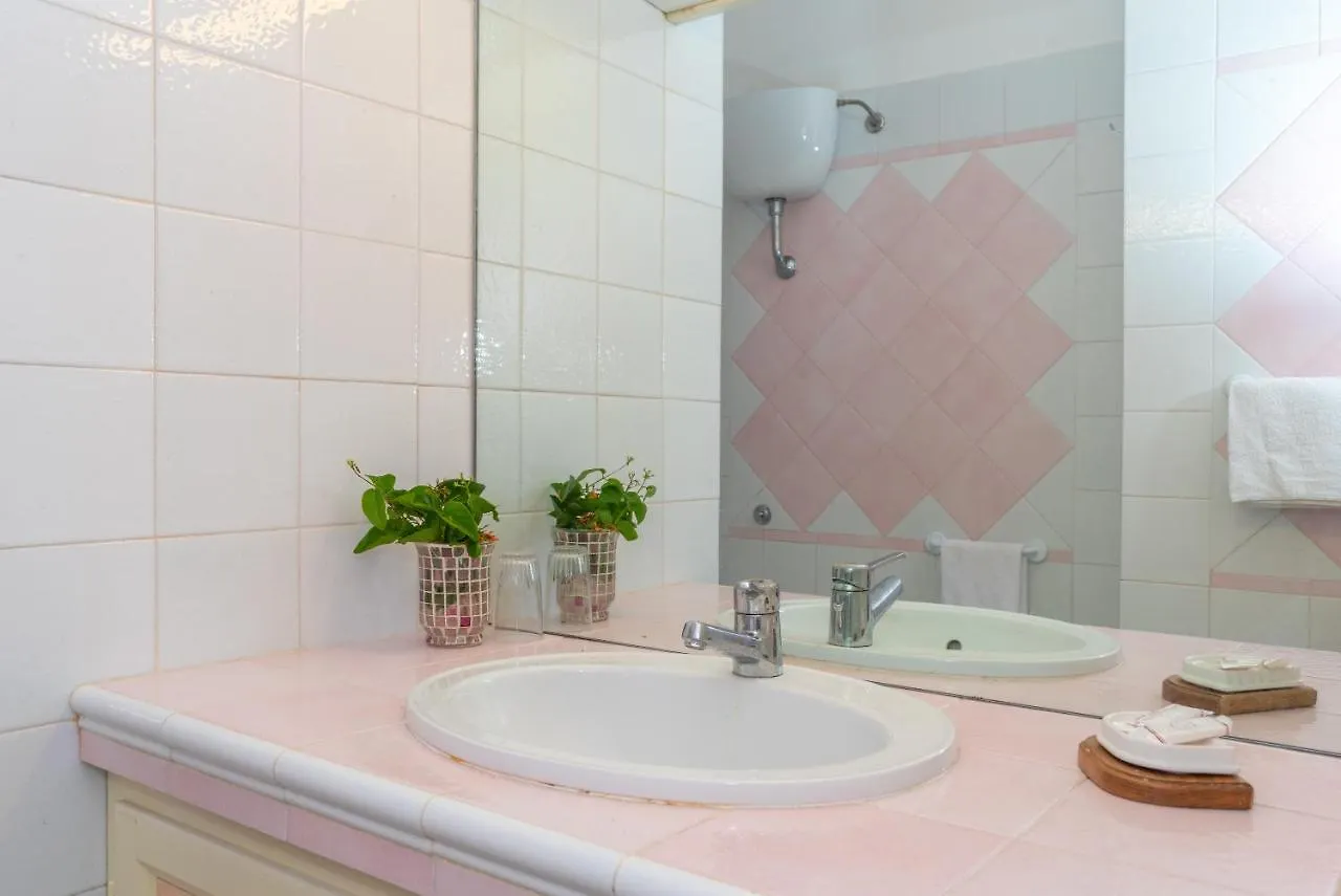 דירות Barrabisa Conchiglia Rosa 0*,  איטליה